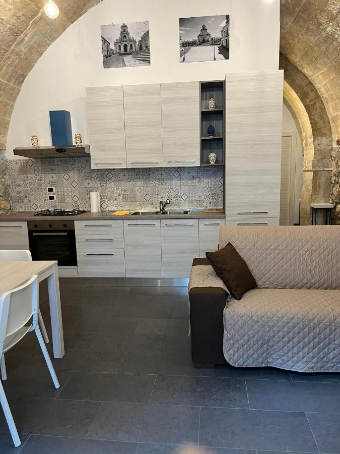 パラッツォーロ・アクレイデ Casa Vittoriaヴィラ エクステリア 写真